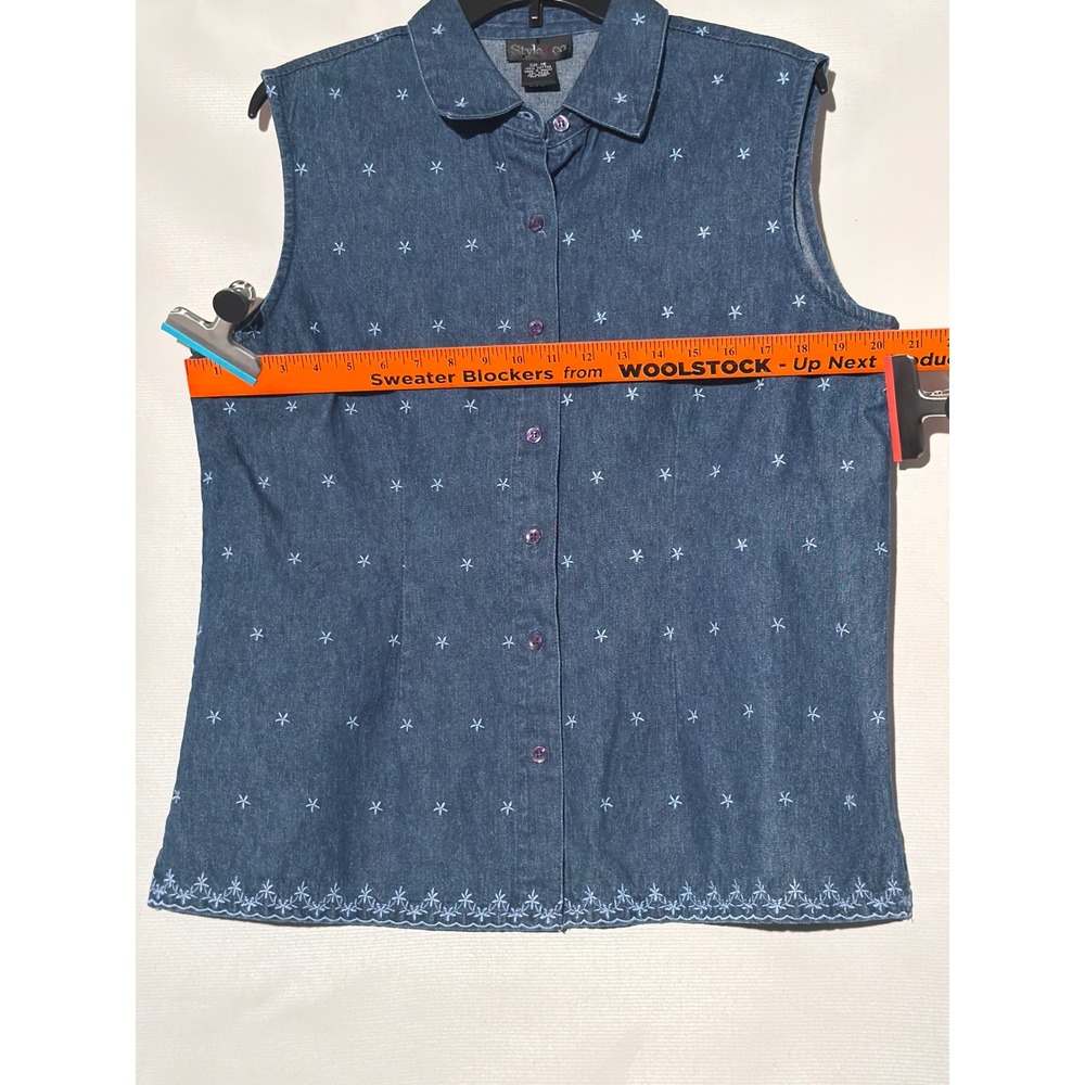 Style & Co Women's Denim Sleeveless Button Up Shirt 16 Blue Embroidered - Picture 5 of 5